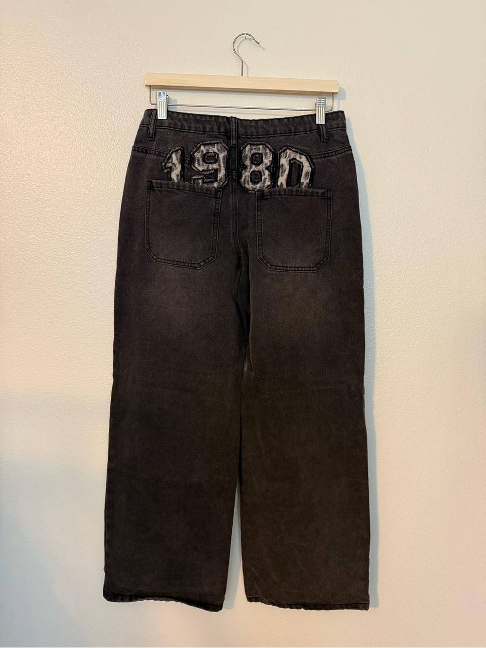 Edikted Black Women’s Jeans - Picture 2 of 4